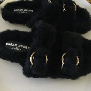J/SLIDES URBAN SPORT BABEE FAUX FUR SLIDES SLIPPERS BLACK SIZE 9 NWOT